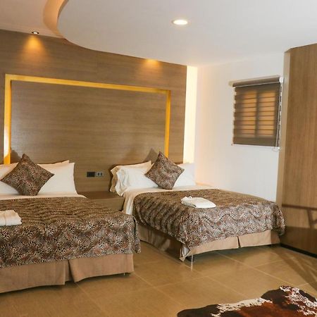 Safari Hotel And Villas Powered By Cocotel Bulala Exterior photo